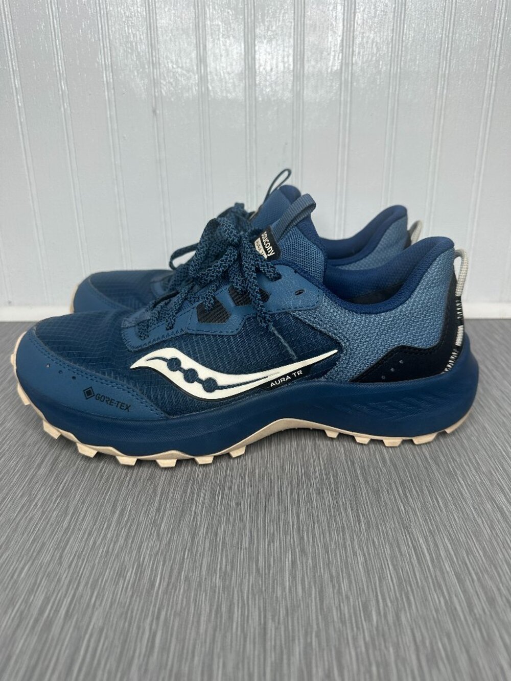 Saucony Womens Aura TR GTX Shoes Astro Dew 9.5 US